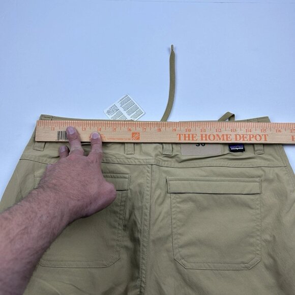 Patagonia Women's Classic Tan Quandary Pants 55417 Regular Size 10 Hiking Casual - Picture 10 of 10